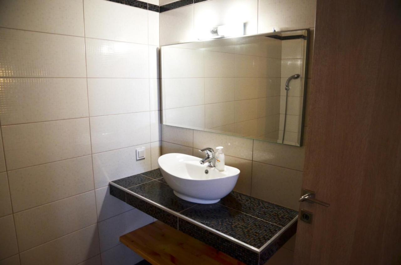 Helen Apartments Lukova Kültér fotó