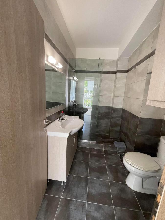 Helen Apartments Lukova Kültér fotó